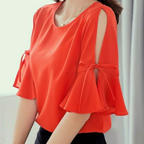 RED BLOUSE WITH BELL TIE SLEEVES - Picture 2 of 7